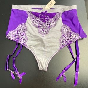 NWT Victoria's Secret Garter Thong Sz Small